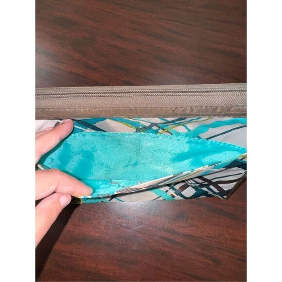 Thirty-One Cosmetic Travel Bag with B Initial - Picture 3 of 10